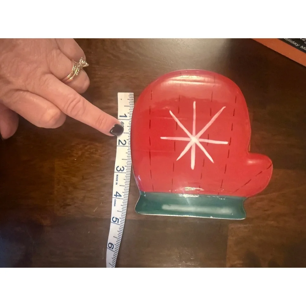 Pfaltzgraff‎ Holiday Magic Mitten Napkin Holder Christmas Decor